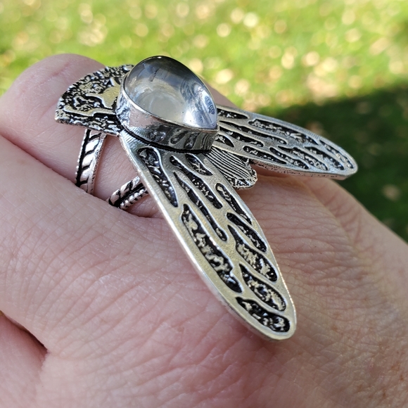New Rose Quartz Flying Insect Silver Ring. - Picture 2 of 15
